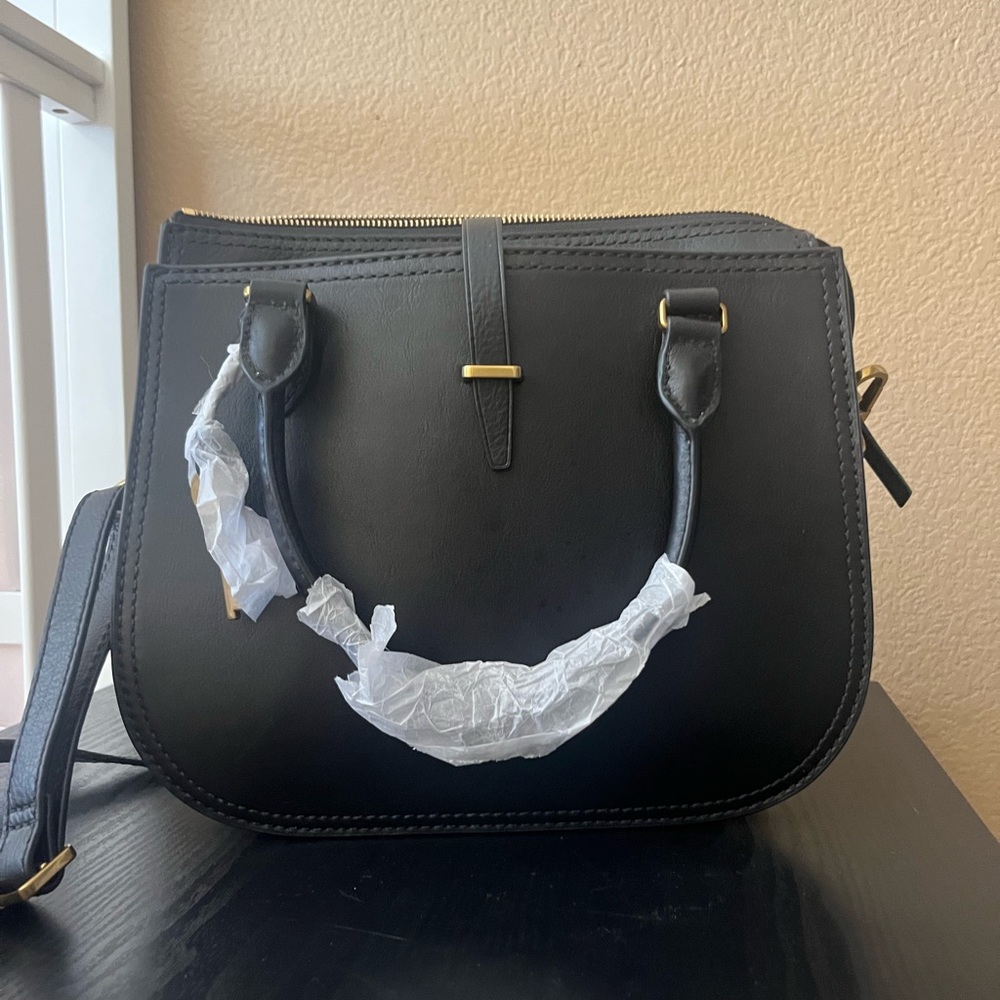 Brand new Fossil purse never used